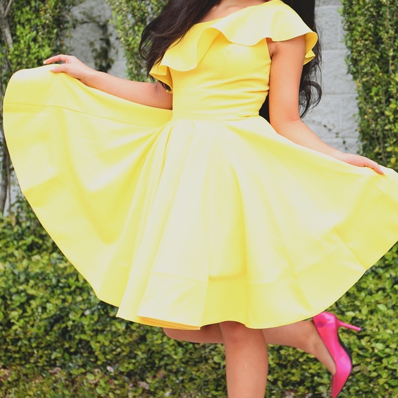 Elegant Yellow One-Shoulder Mini Dress - Picture 4 of 4